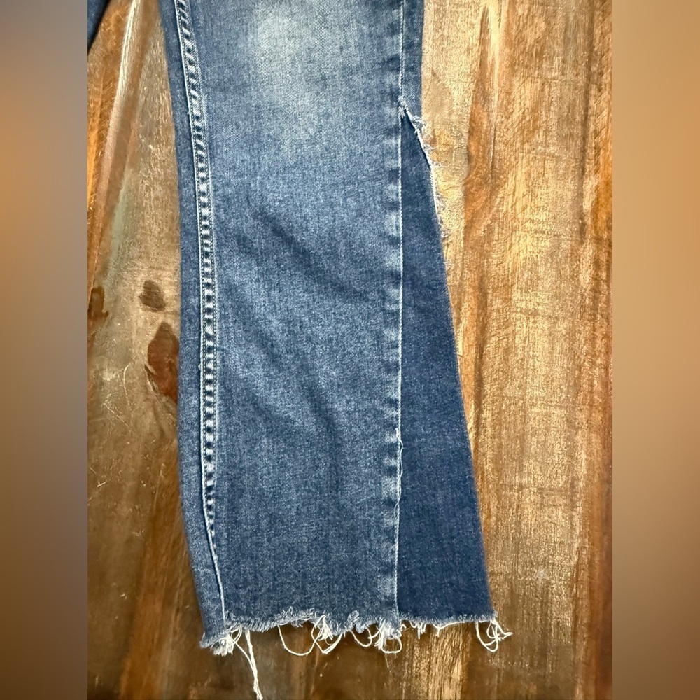 PAIGE Women’s High Rise Straight Leg Denim Jeans Size 29 Medium Wash Raw Hem EUC - Picture 2 of 6